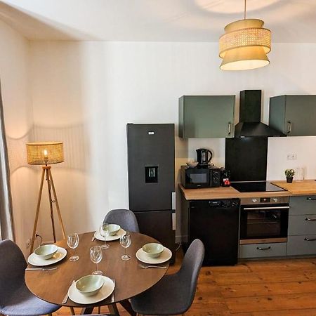 Cosy Calypso 2Ch - Quartier Des Halles & Parking 波城 外观 照片