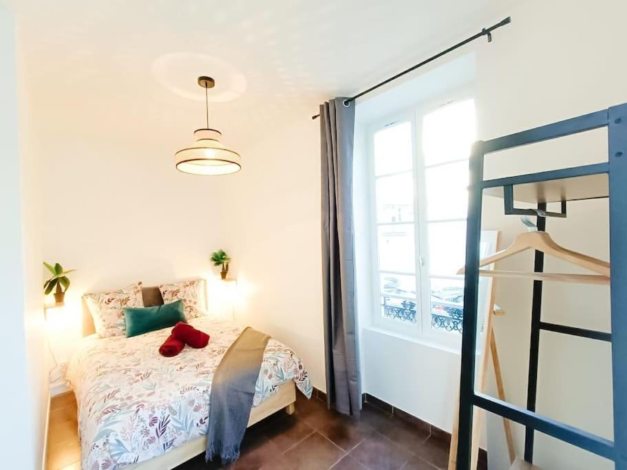 Cosy Calypso 2Ch - Quartier Des Halles & Parking 波城 外观 照片